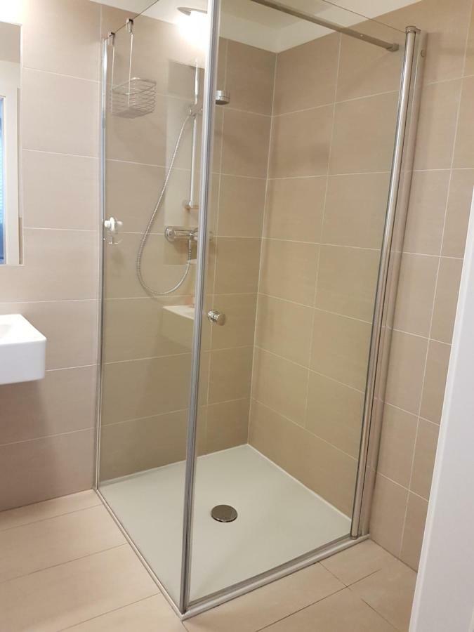 Central Family-Friendly Apt In Відень Екстер'єр фото