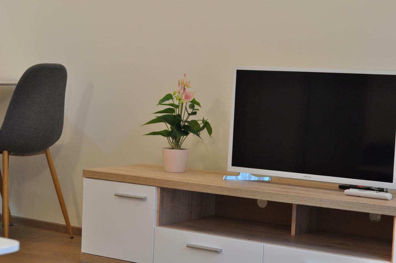 Central Family-Friendly Apt In Відень Екстер'єр фото