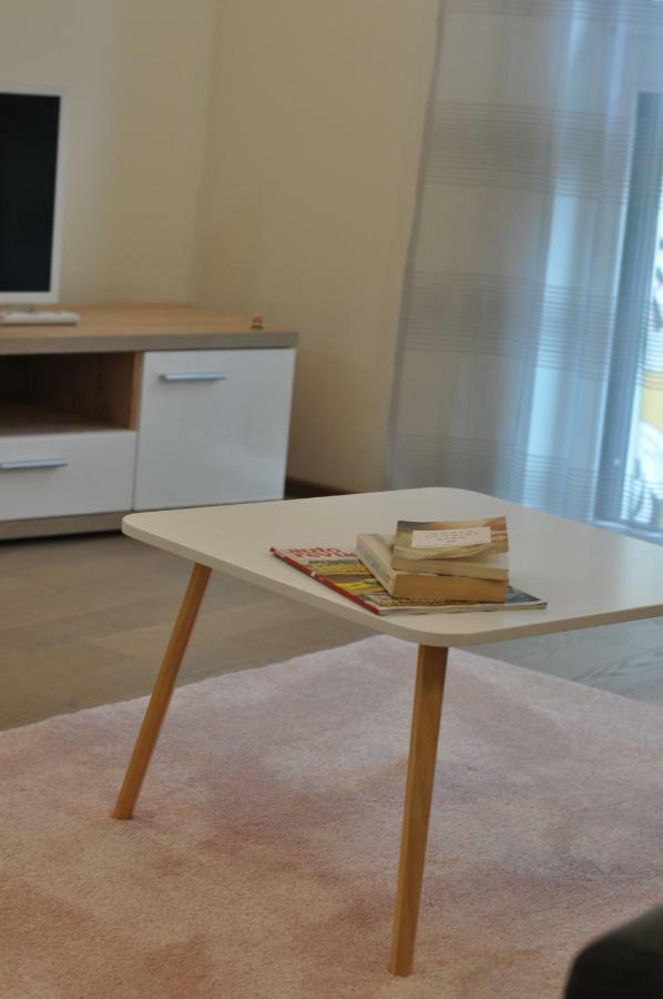 Central Family-Friendly Apt In Відень Екстер'єр фото